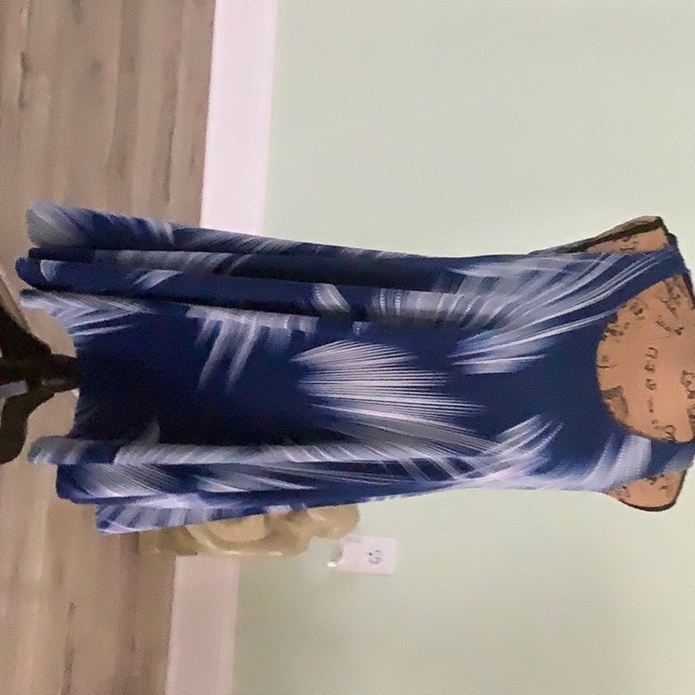 Dress, Soreline like new. Blue and white